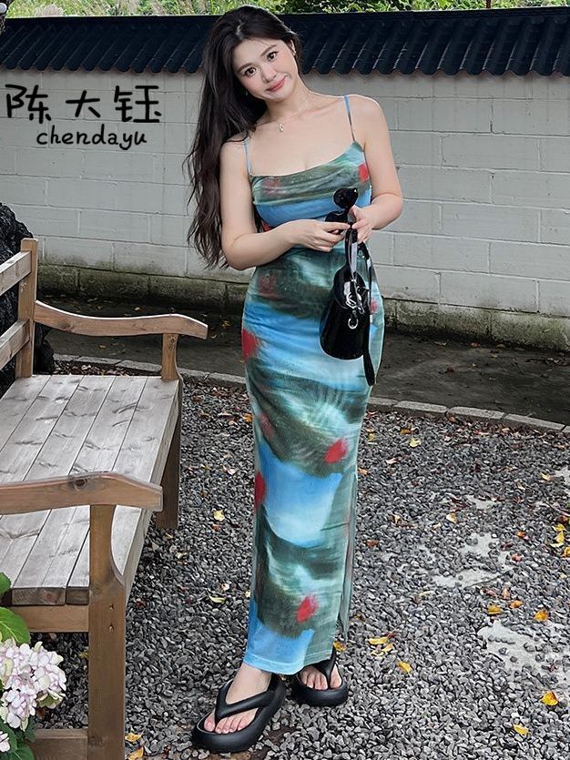 陳大鈺韓版扎染超仙度假長裙女法式復古純欲風修身顯瘦吊帶連衣裙