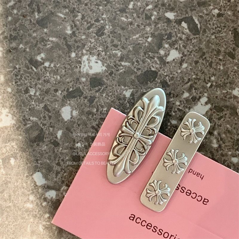 Korean blogger with the same metal gray retro cross hair clip broken hair clip high-end female word clip bangs side clip