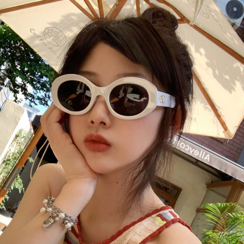 白色邊框墨鏡女款2023新款高級感復古方圓臉防曬近視貓眼太陽眼鏡