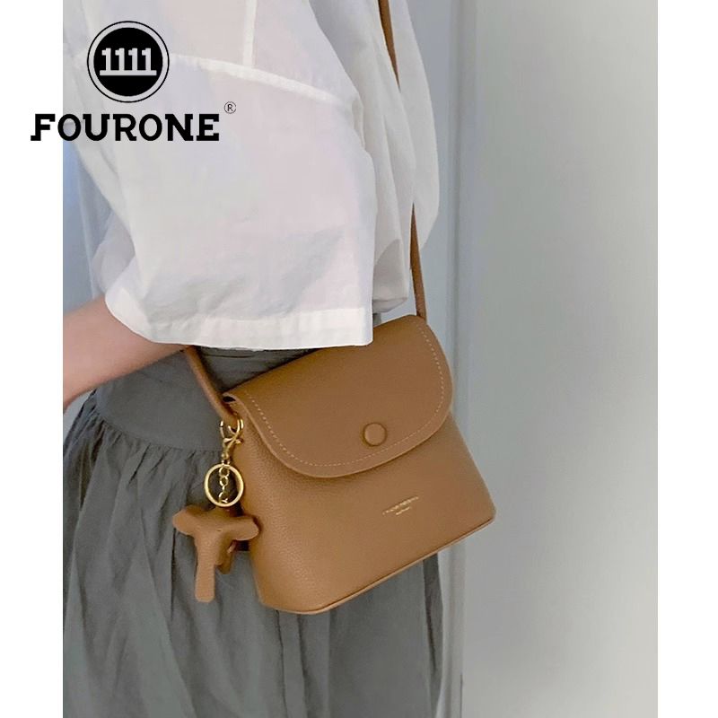 Versatile oblique bag for women summer  new trendy retro bucket bag Korean version niche shoulder bag