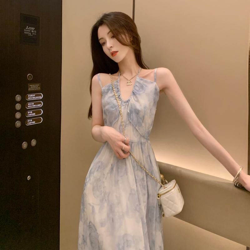 吊帶連衣裙2023夏季新款氣質女時尚高級感法式小眾設計小香風裙子