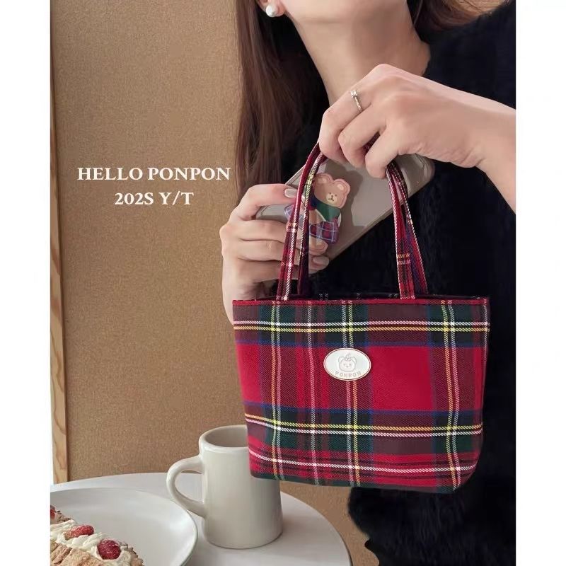 Korean new product homemade red plaid handbag, atmospheric lightweight small cloth bag, trendy work and commuting shoulder bag