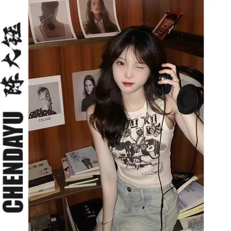 陳大鈺辣妹純欲ins風白色無袖顯瘦短款t恤女夏又酷又颯原創設計上