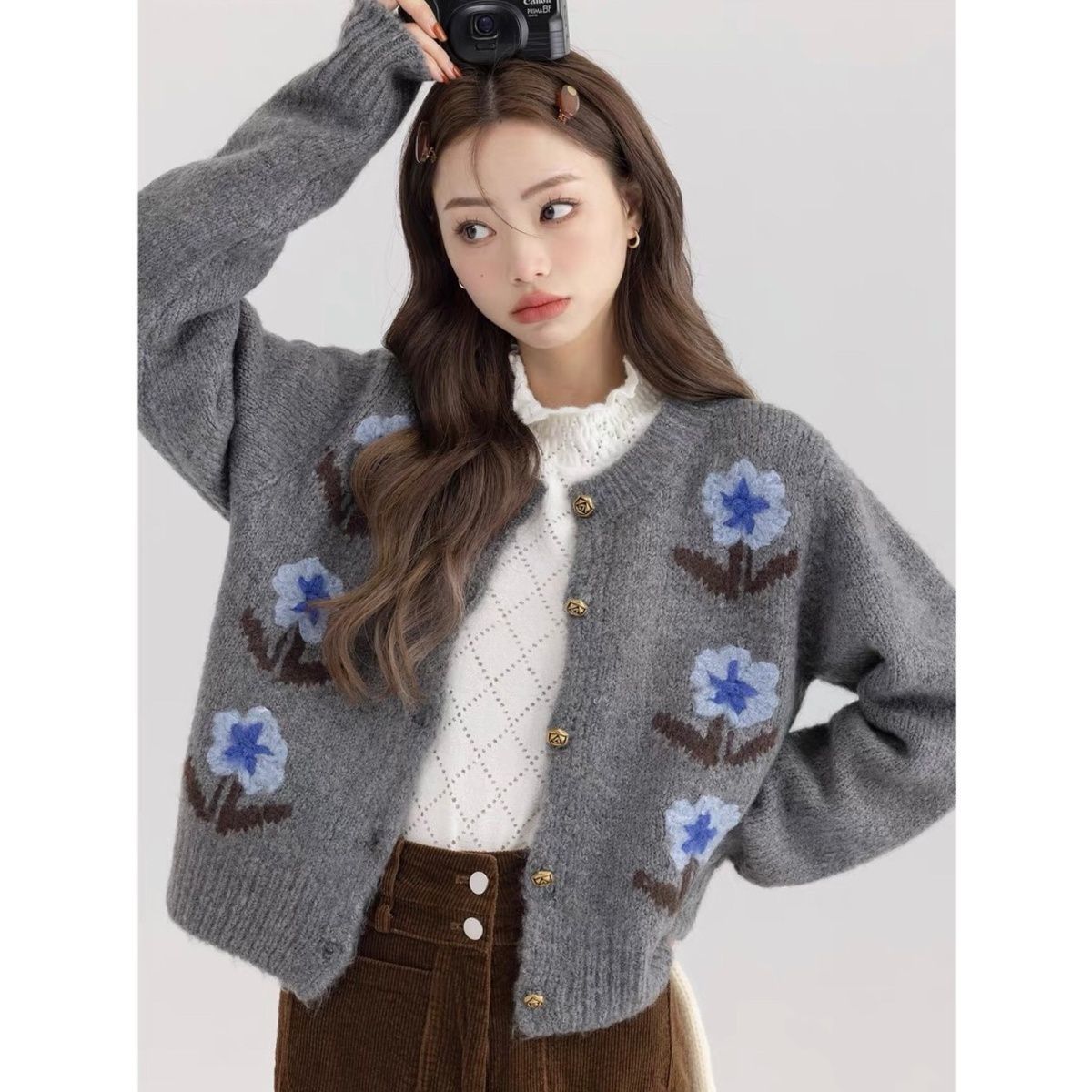灰色溫柔軟糯花朵毛衣女秋冬慵懶復古針織開衫學院風外套百搭上衣