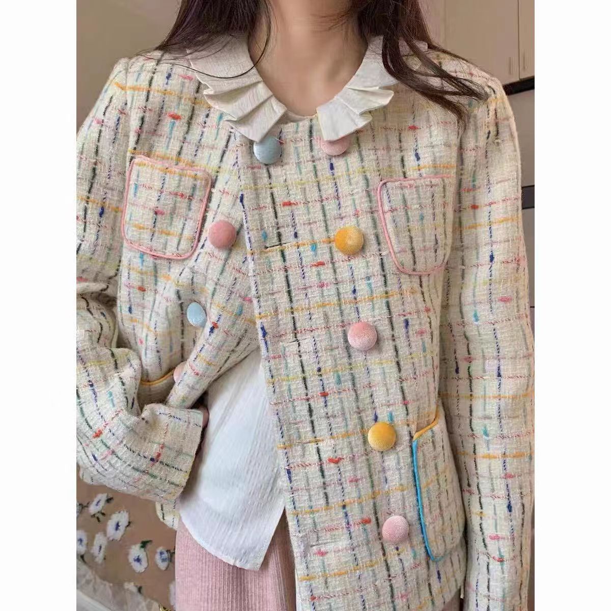 High-end small fragrant style short coat for women 2023 early autumn new loose colorful woven plaid jacket top