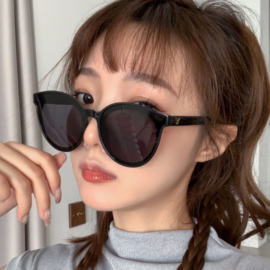 Trendy cool sunglasses for women, high-end, large frame, round face, small face, 2023 new summer travel street photography sun protection sunglasses