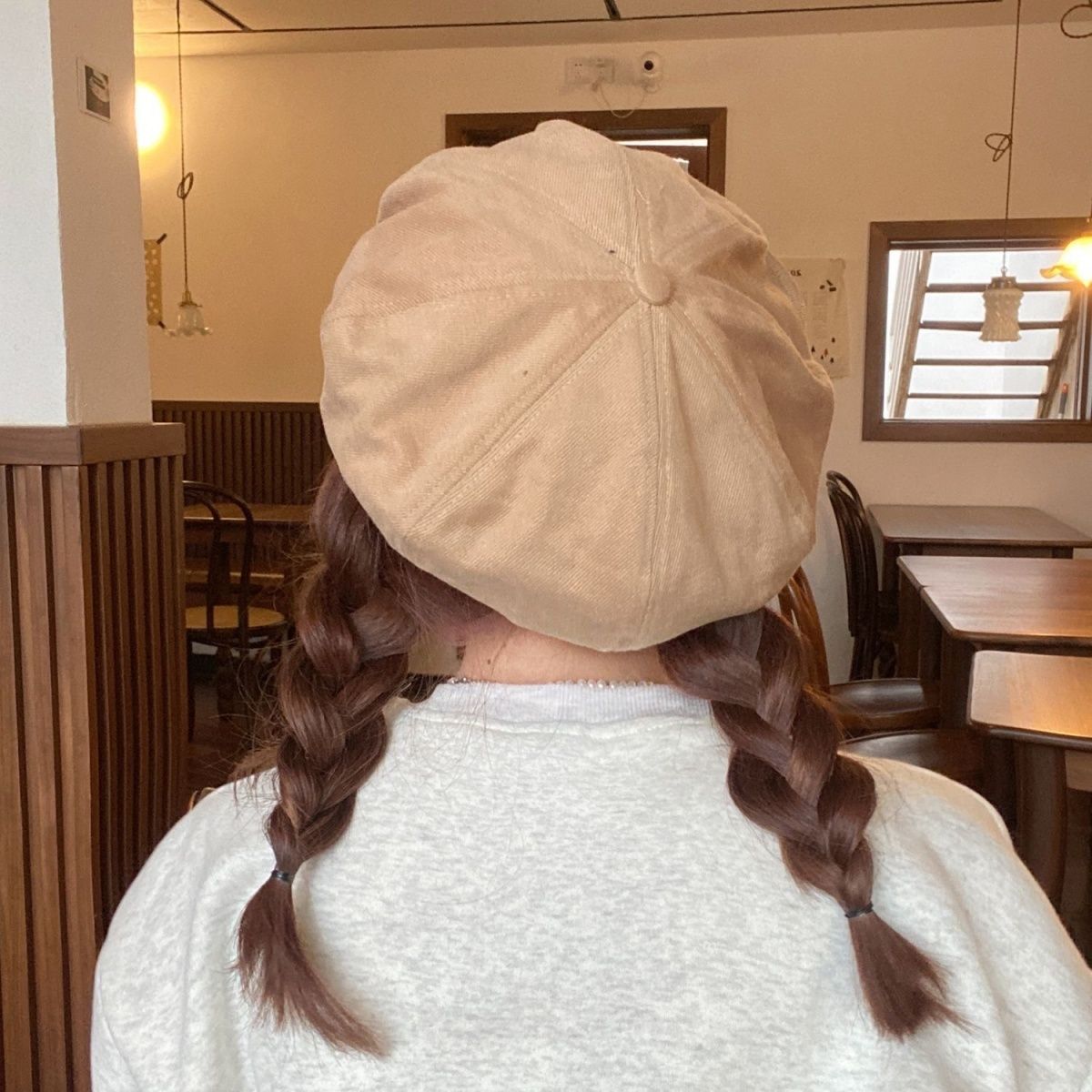 Autumn and winter all-match octagonal cloud hat female big head circumference ins net red beret show face small short brim artist hat oversized