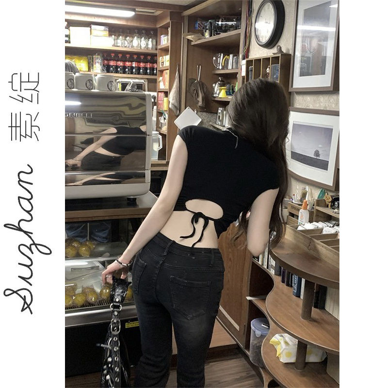 純欲風氣質露腰小心機上衣女法式新款洋氣辣妹莫代爾半高領短T恤