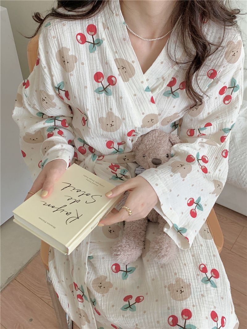 日系睡袍少女春秋新款ins风可爱樱桃熊浴袍宽松和服长袖家居服潮
