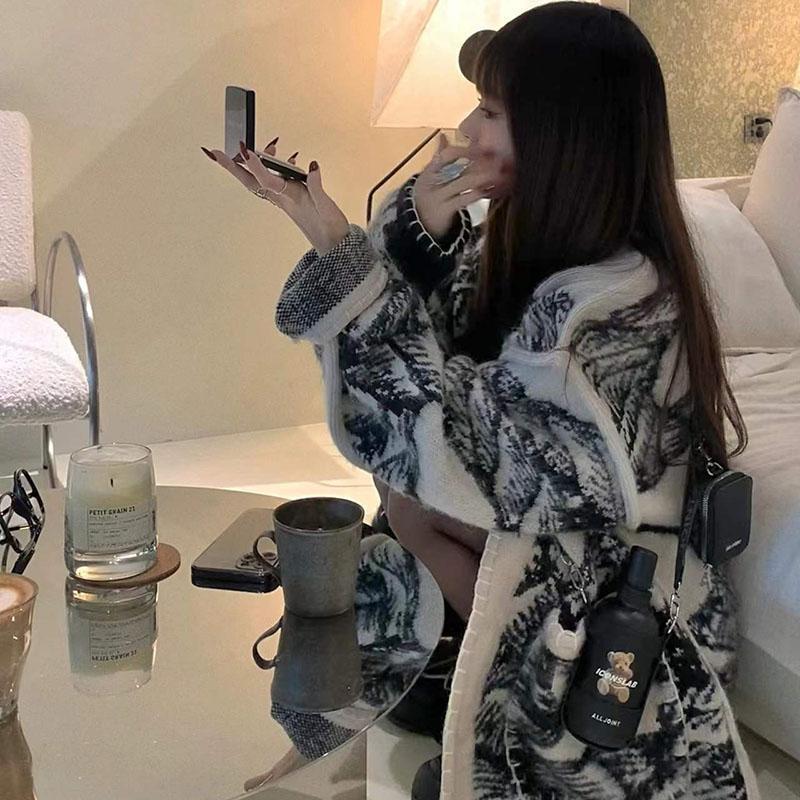 年新款針織上衣開衫法式提花小春秋寬鬆設計香風外套感小眾女2023