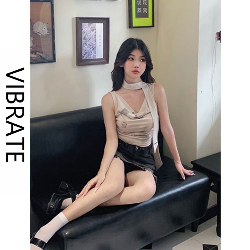 VIBRATE輕熟風印花盪領掛脖吊帶背心女夏設計感辣妹無袖短款上衣