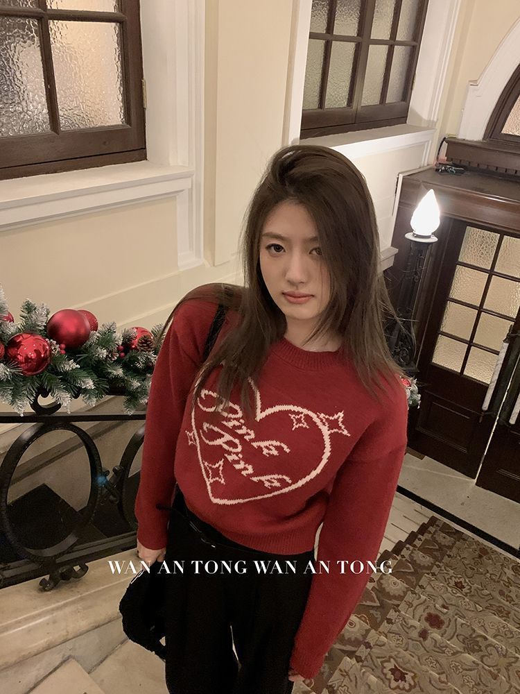 秋冬通勤百搭顯瘦短款圓領上衣女設計感愛心寬鬆長袖毛衣針織衫潮