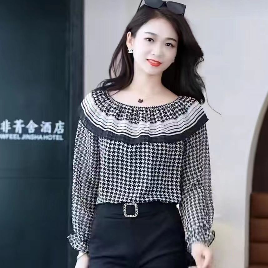 時尚碎花拼接千鳥格荷葉邊一字肩上衣2023早秋新款洋氣減齡雪紡衫
