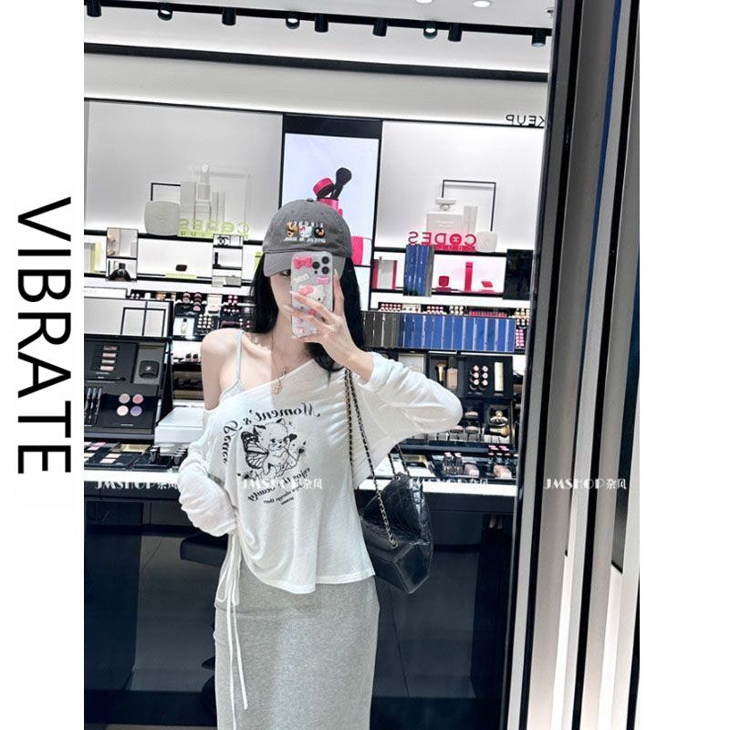 VIBRATE貓系女子印花寬鬆長袖t恤罩衫修身吊帶裙子中長款兩件套女