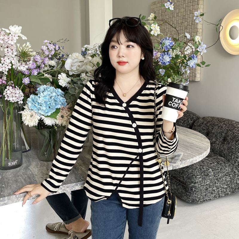 Fat mm large size women's clothes show thin cover belly bottoming shirt early autumn new splicing irregular striped knitted top women