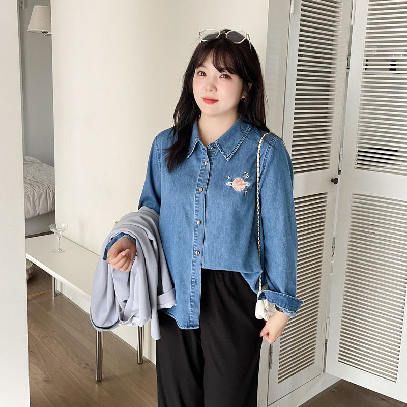 胖mm大碼時尚牛仔襯衣外套2023秋季新款遮肉顯瘦復古港風牛仔襯衫