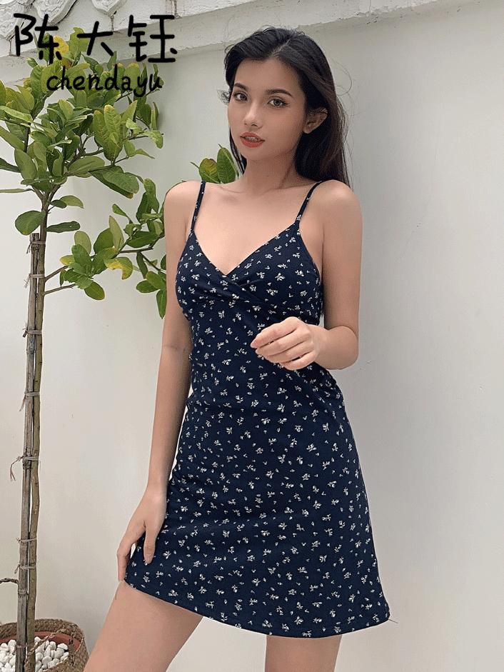 陳大鈺歐美時尚新品碎花連衣裙女氣質森系仙女修身流行吊帶短裙子