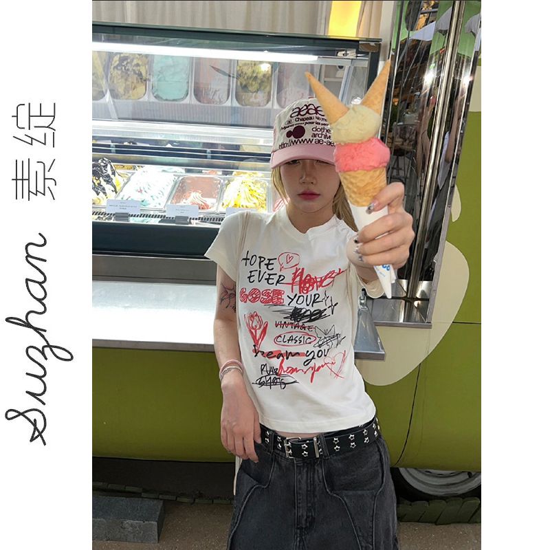 美式新款高街設計感顯瘦遮肉短款上衣女正肩純棉塗鴉印花短袖t恤