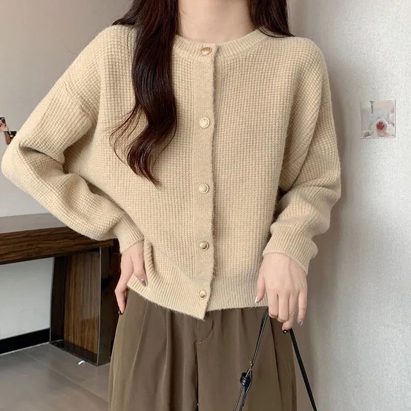 圓領針織外套女秋冬新款韓版小香風溫柔氣質短款上衣加厚毛衣開衫