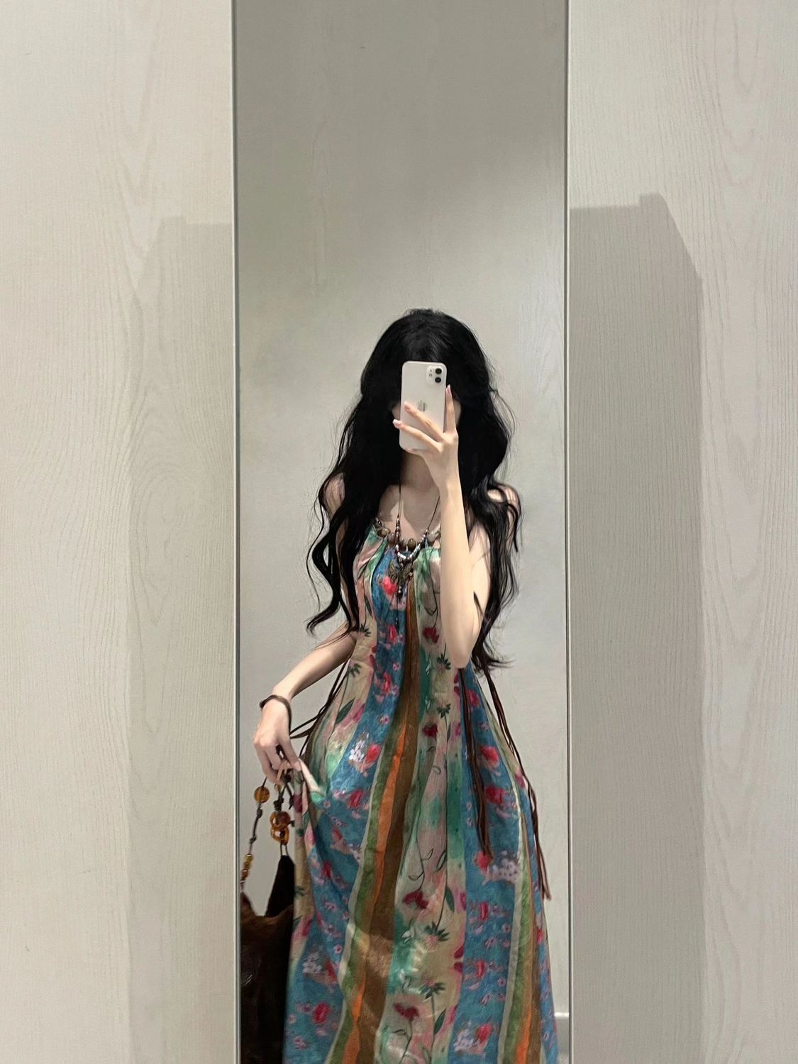 新中式碎花吊帶連衣裙女2023夏季新款設計感小眾寬鬆顯瘦度假長裙