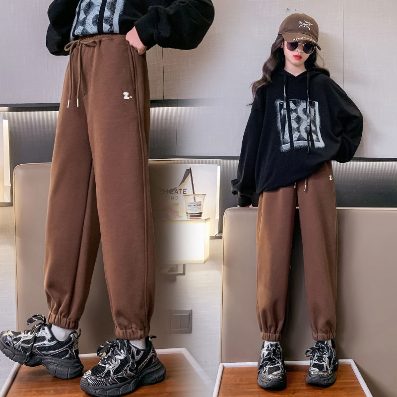 女童褲子秋裝2023新款中大童洋氣時髦休閒衛褲兒童秋季女孩運動褲