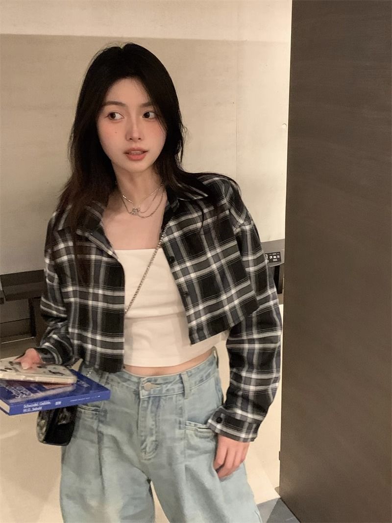 港味翻領長袖防嗮襯衫女秋季新款辣妹格子寬鬆顯瘦短款露臍上衣潮