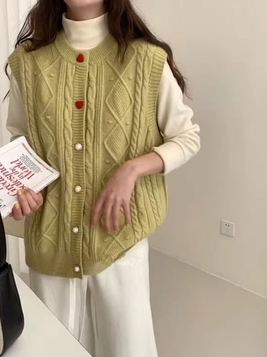 2023 autumn new style shirt vest coat female solid color all-match sleeveless sweater cardigan vest knitted round neck outer wear