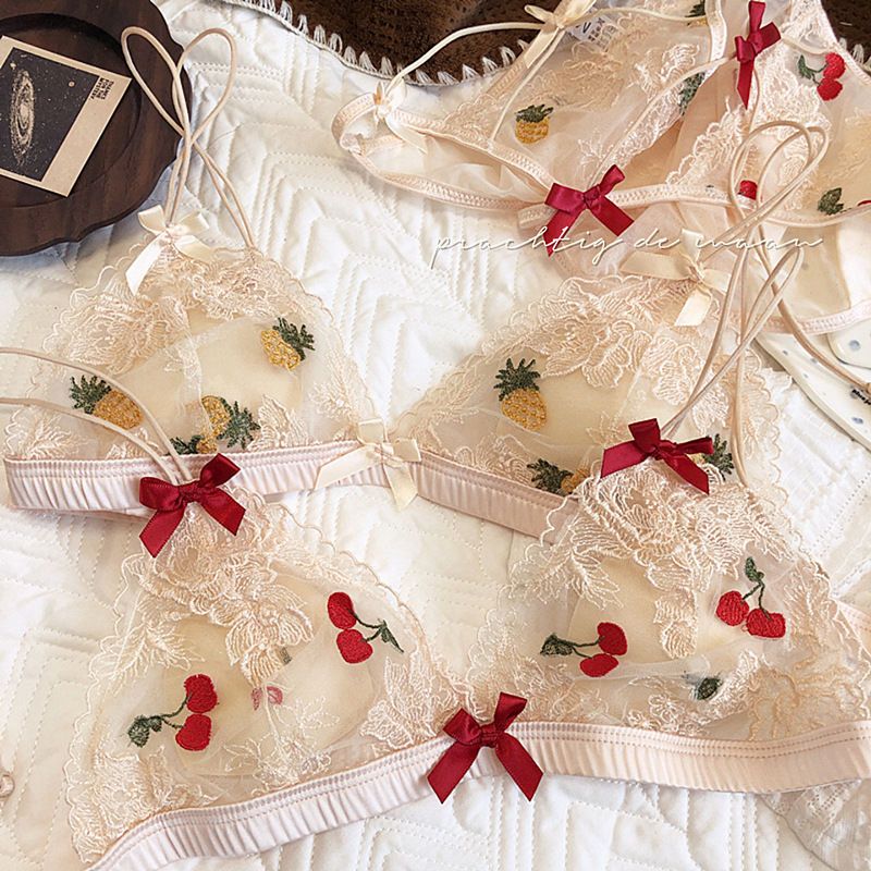 French embroidered lace sexy ultra-thin wire-free triangular cup sweet girly underwear set comfortable slimming bra