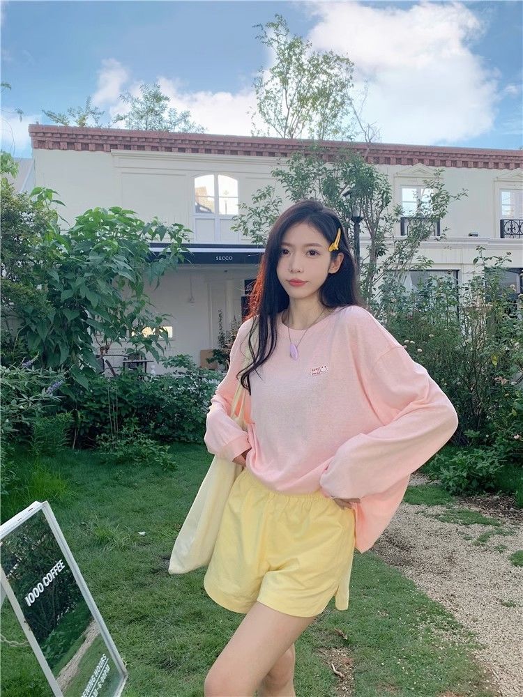 Chen Dayu pink long-sleeved sunscreen shirt T-shirt women's autumn loose blouse thin section air-conditioned shirt casual top tide