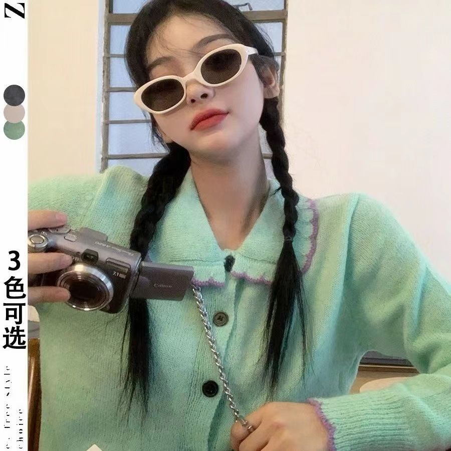 2023新款奶fufu的毛衣女春秋設計感小眾翻領短款上衣溫柔軟糯開衫