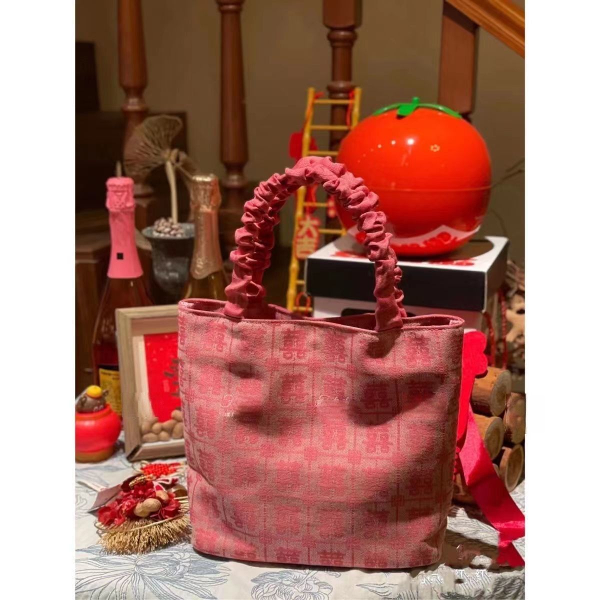 Souvenirs with 囍 character wedding bag Xiaohongshu customized handmade tote bag bridesmaid souvenirs new Chinese style wedding bag