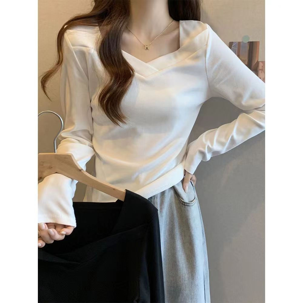 Large size fat mm autumn white bottoming shirt women 2023 new early autumn inner wear V-neck long-sleeved T-shirt women's outerwear