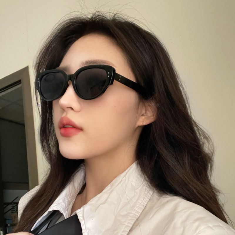 2023新款貓眼墨鏡女高級感太陽鏡防曬顯臉小復古太陽眼鏡防紫外線