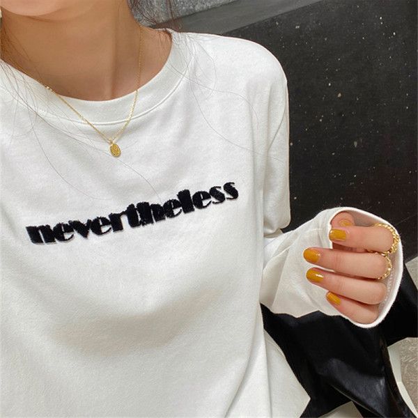長袖T恤女春秋白色刺繡圓領上衣小眾百搭通勤設計感甜酷風打底衫