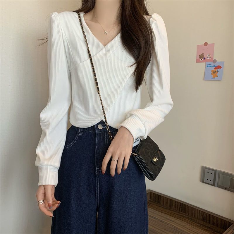 V領打底衫女2023早秋設計感小眾內搭高腰長袖T恤短款不規則上衣潮