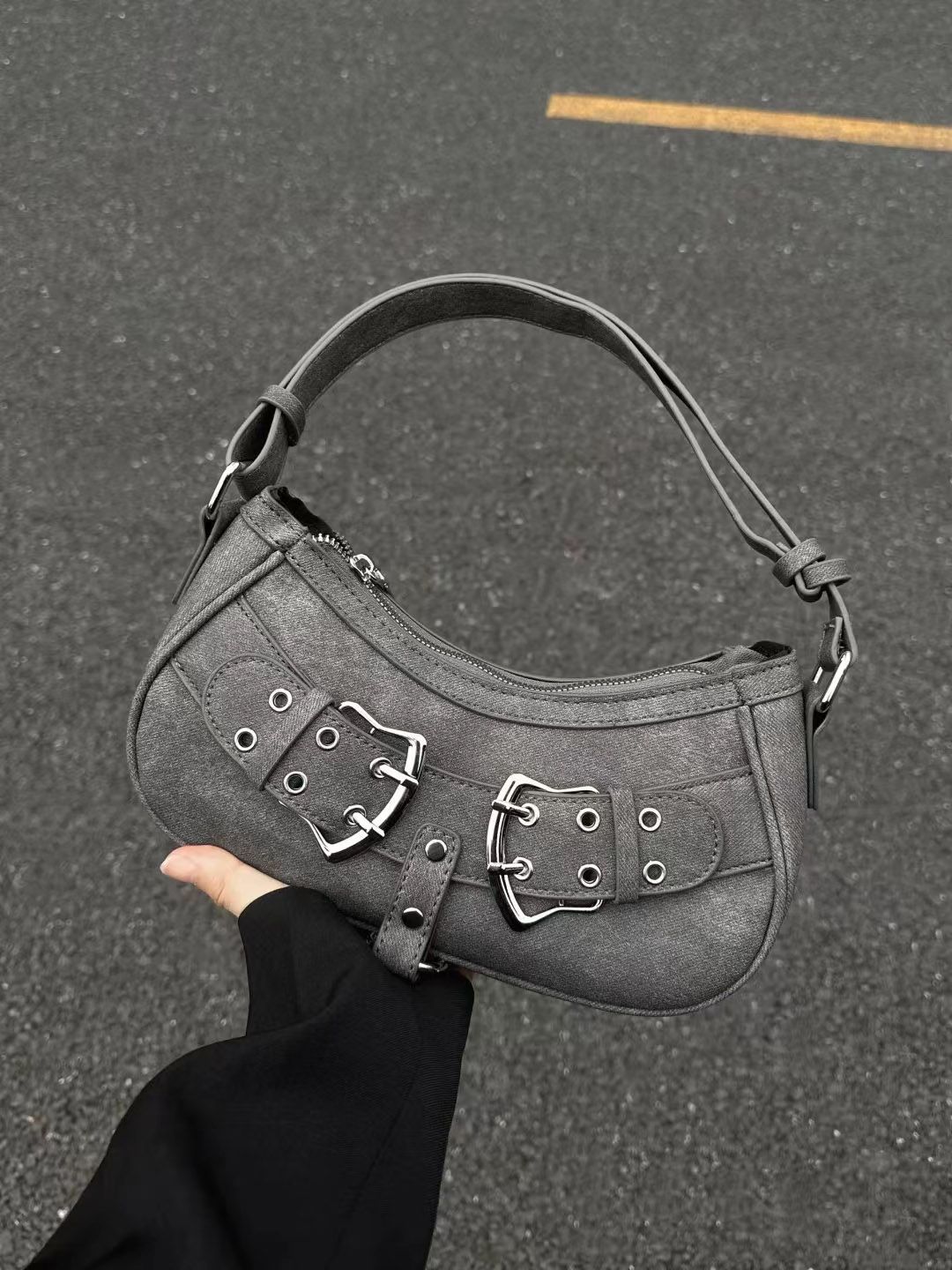 American Sweet Cool Hot Girl Fashion Niche Underarm Bag High-end Bag Women 2024 New Casual Versatile Shoulder Bag