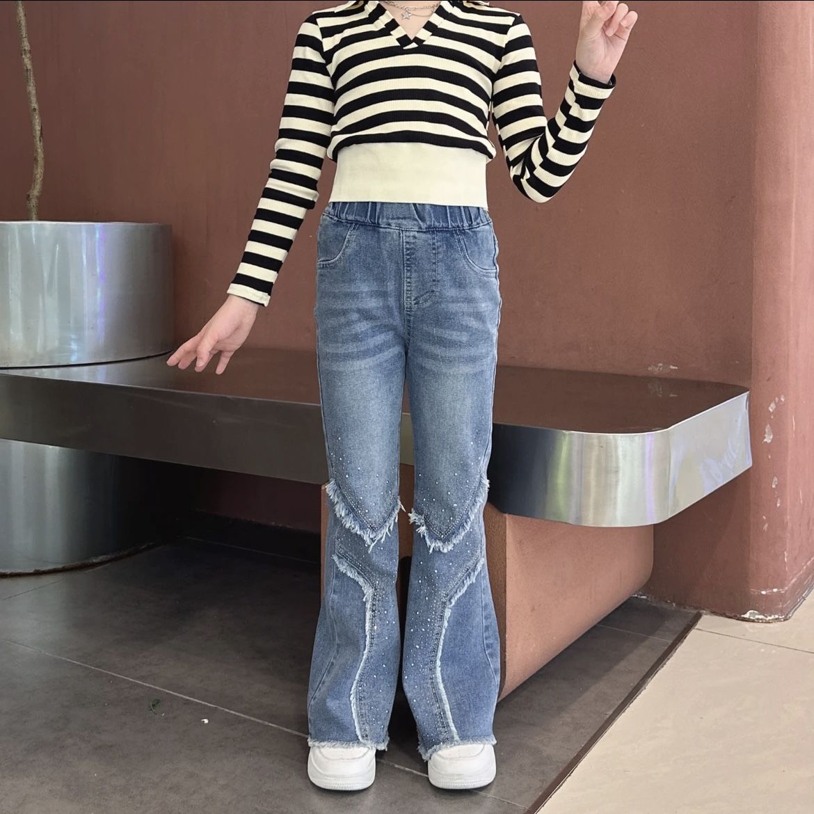 Girls suit autumn  Korean style striped sweatshirt for middle-aged and older children casual bottoming shirt denim bell pants two-piece set