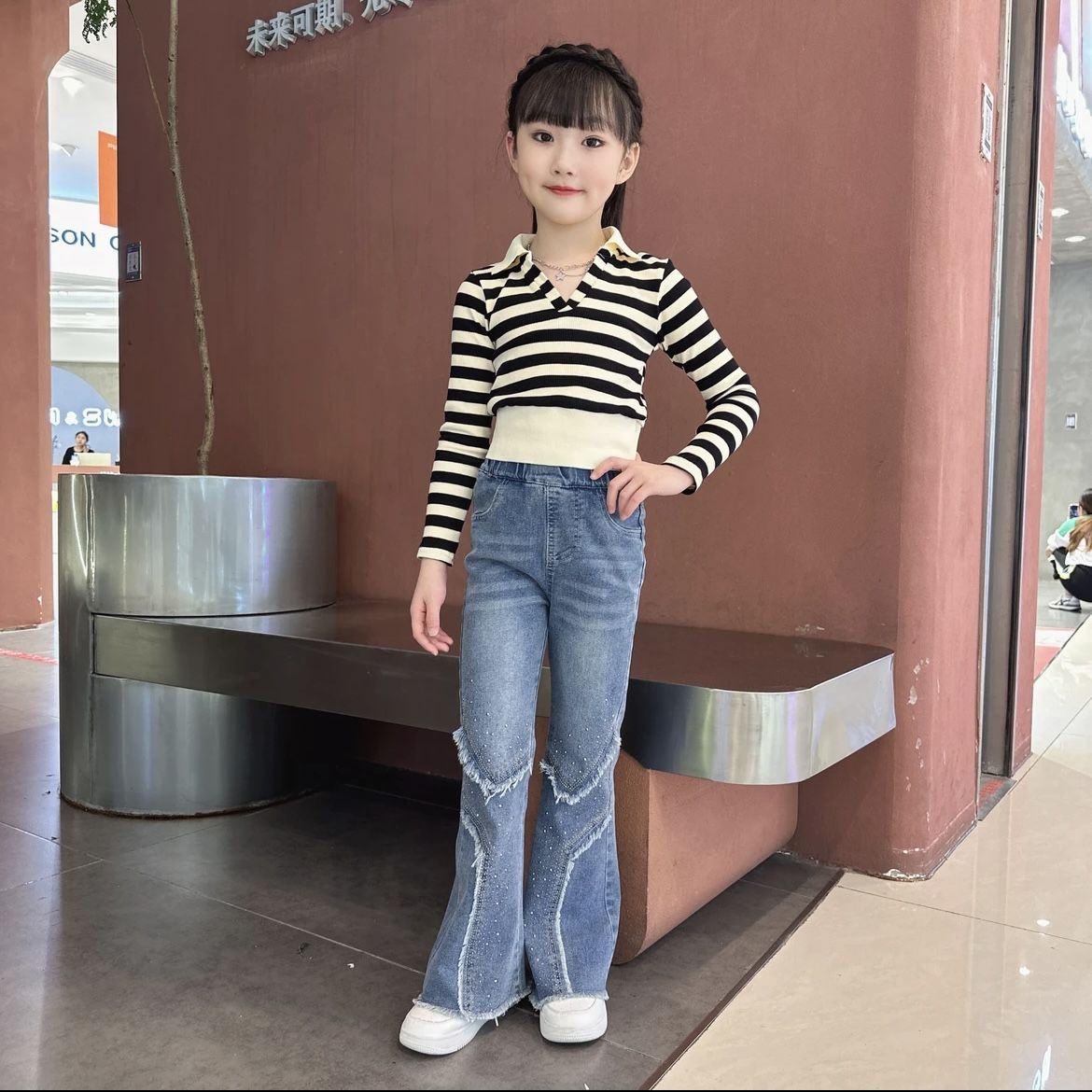 Girls suit autumn  Korean style striped sweatshirt for middle-aged and older children casual bottoming shirt denim bell pants two-piece set