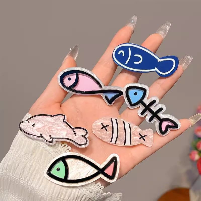 Japanese cute little fish bone hair clip ins girl bangs clip broken hair edge clip student original interesting clip