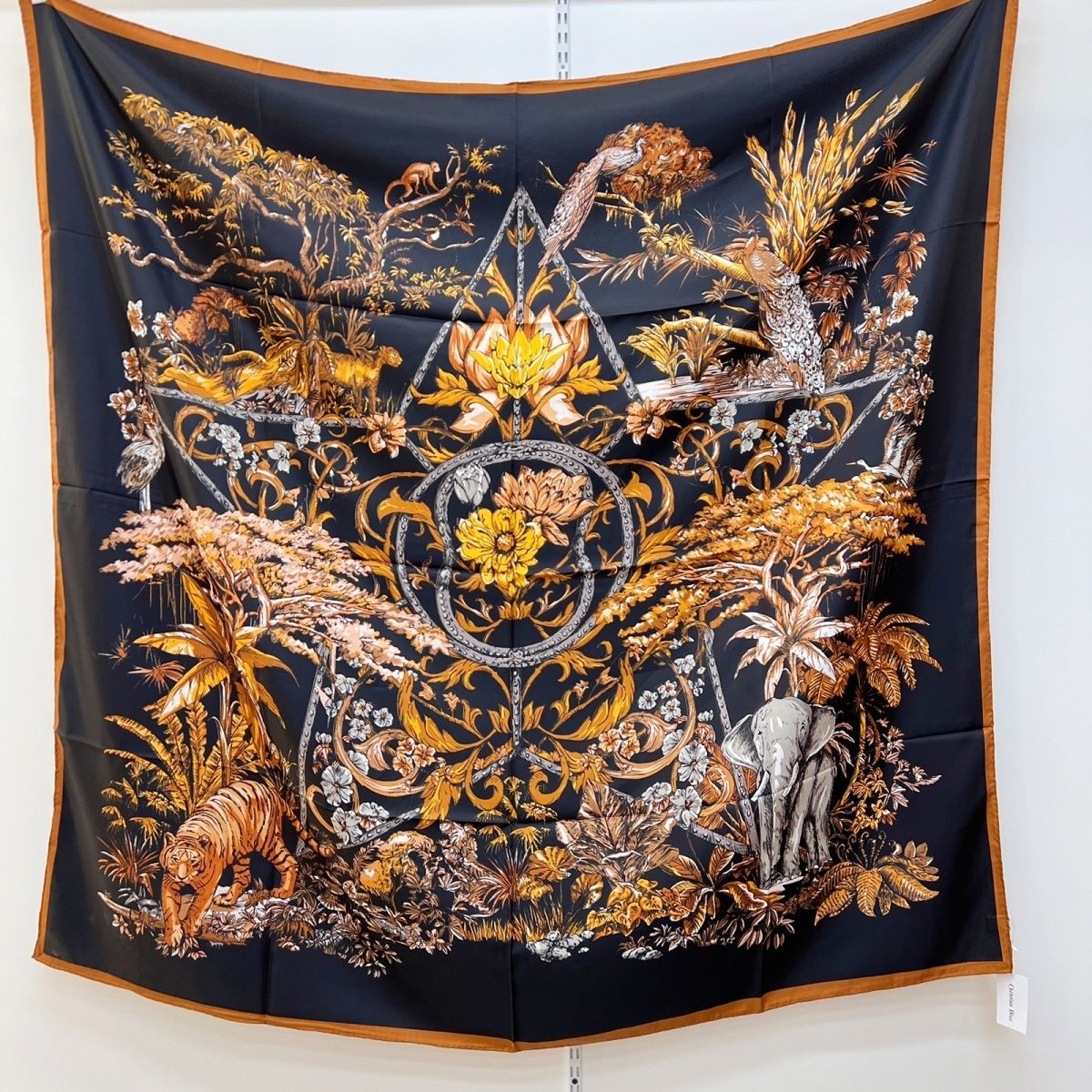 2023 model twill imitation silk large square scarf 130 * 130cm ins hottest jungle style scarf shawl_voghion.com