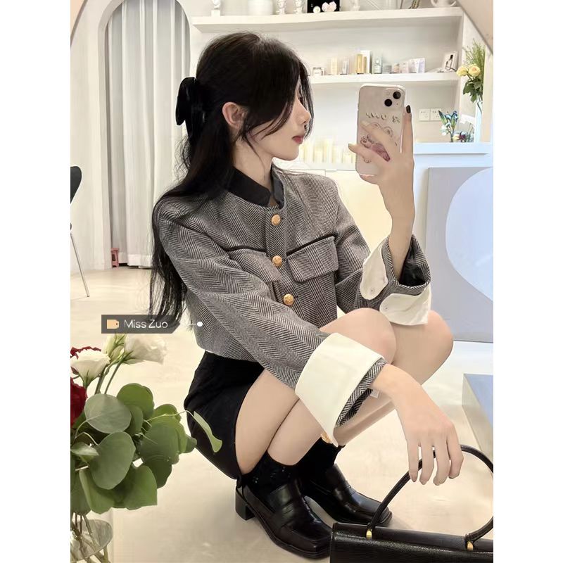 Design niche stand-up collar long-sleeved small fragrant cardigan coat women's spring and autumn retro temperament short heavy-duty top