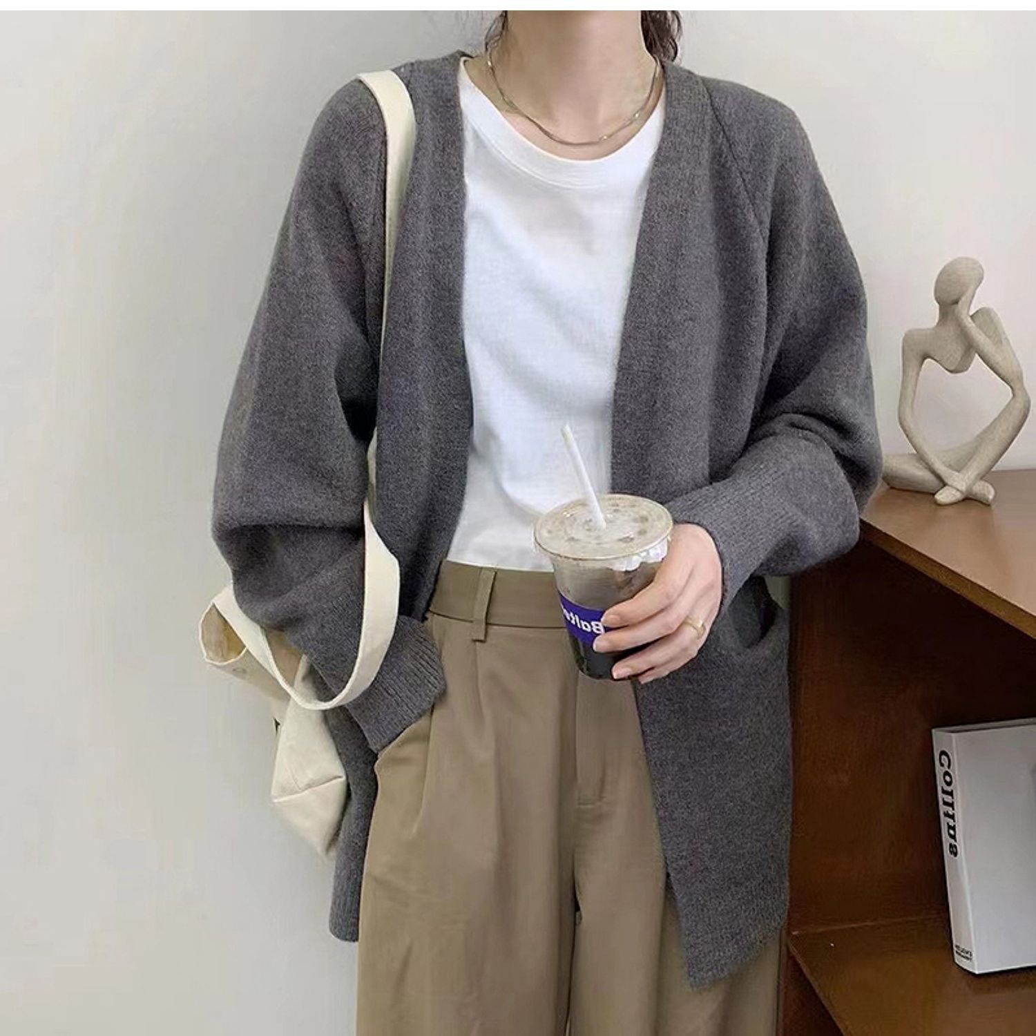 復古毛衣外套女開衫2023新款春秋加厚寬鬆慵懶風外穿V領針織上衣