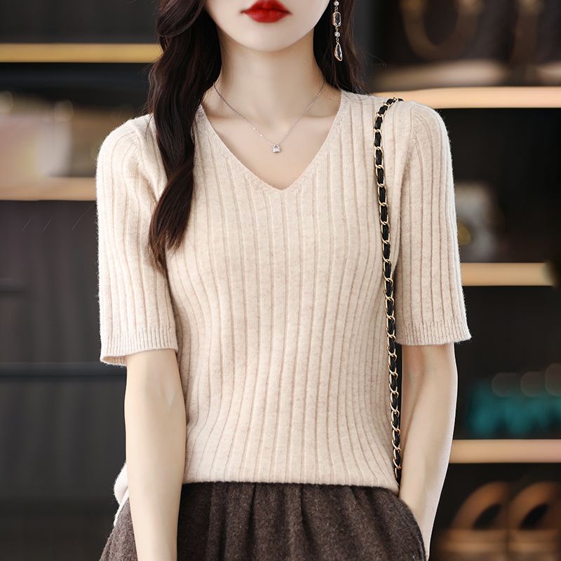 Off-season short-sleeved knitted bottoming shirt for women, V-neck pullover half-sleeved shirt, simple and versatile sweater, mid-sleeve top, T-shirt