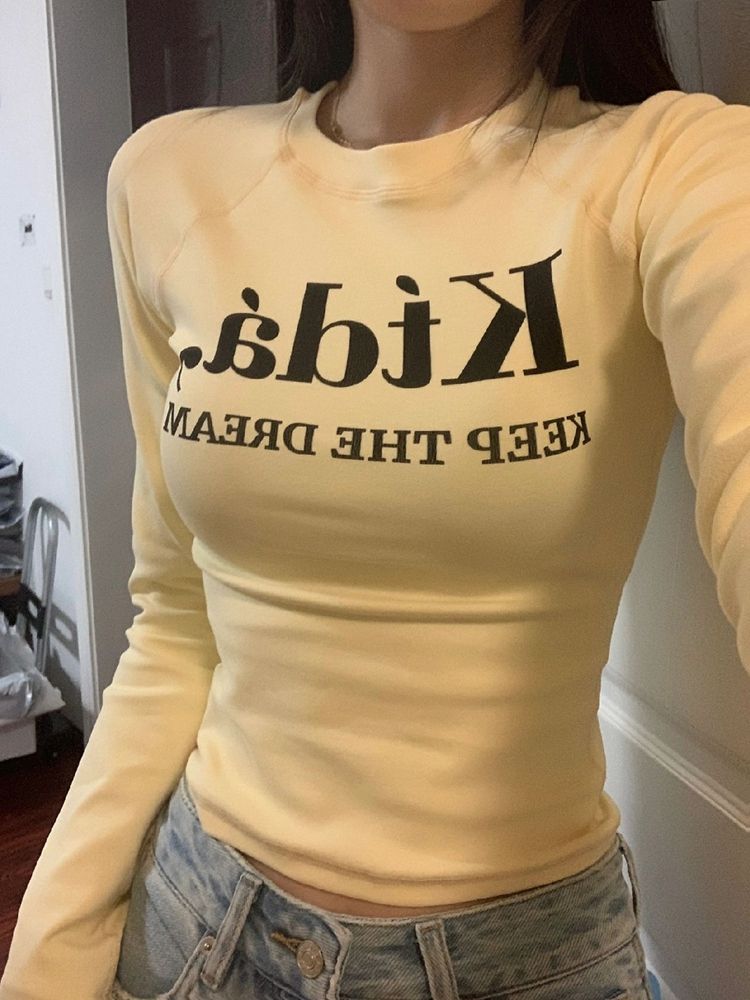 Yellow letter printed long-sleeved T-shirt for women in autumn Korean style new slim fit hot girl short modal top