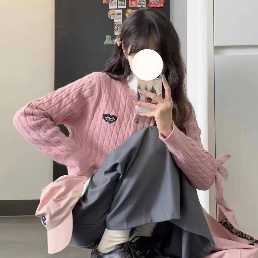 韓系chic粉色愛心麻花針織開衫女秋季新款獨特别致小上衣毛衣外套