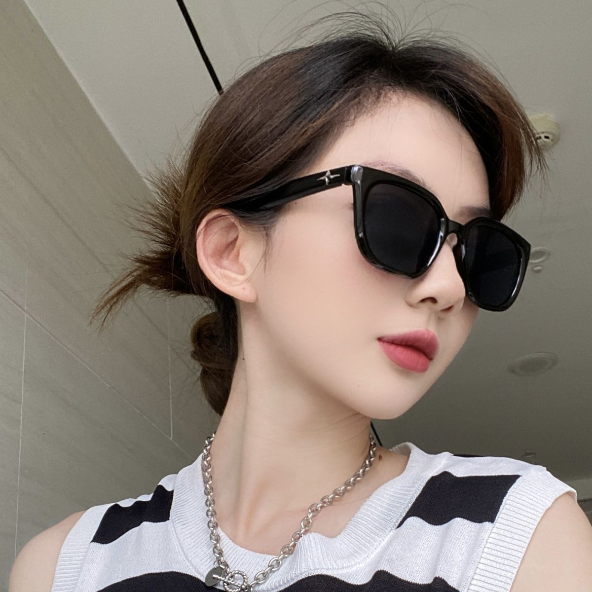 New style star-marked fashion square sunglasses for women Xiaohongshu popular sunglasses high-end ins big face slimming