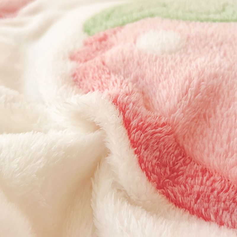 冬季保暖粉色草莓牛奶雪花绒绒四件套珊瑚绒加厚被套床单梨三件套