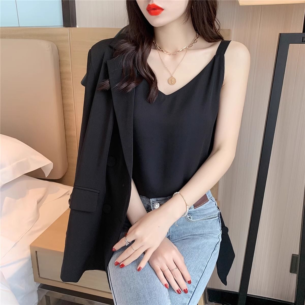 Chiffon Fashionable Vest Suspenders Women's Tops Small Shirts Spring Clothes New Summer Suits Suit Inner Sleeveless Hot Style