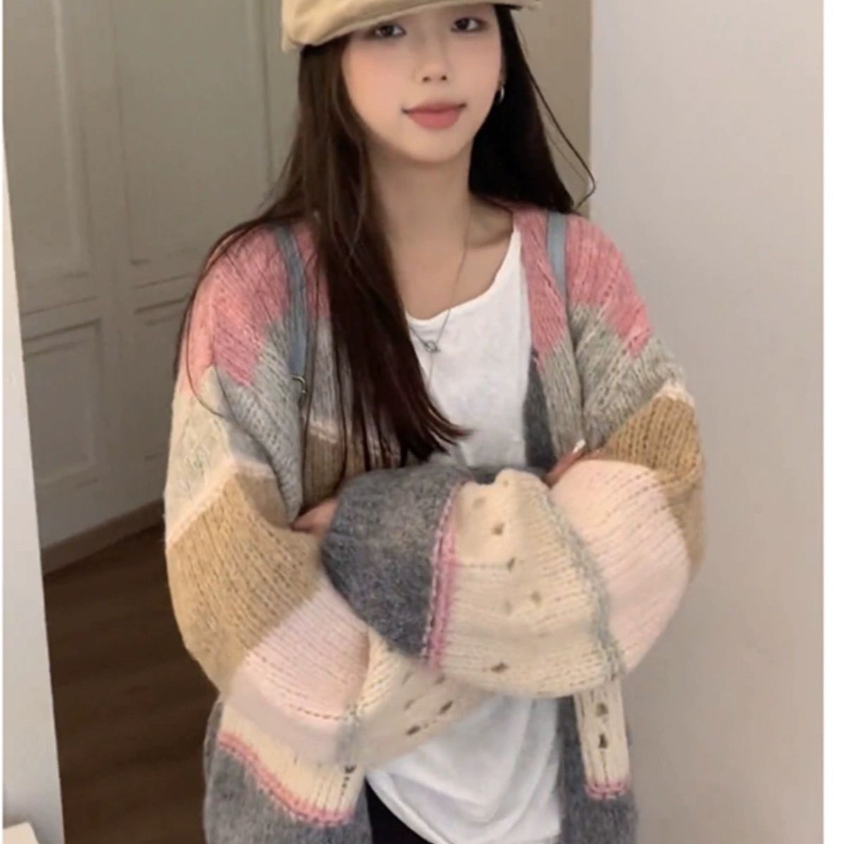 秋冬慵懶V領張彩虹漸變條紋毛衣外套女2023新款寬鬆開衫外套上衣