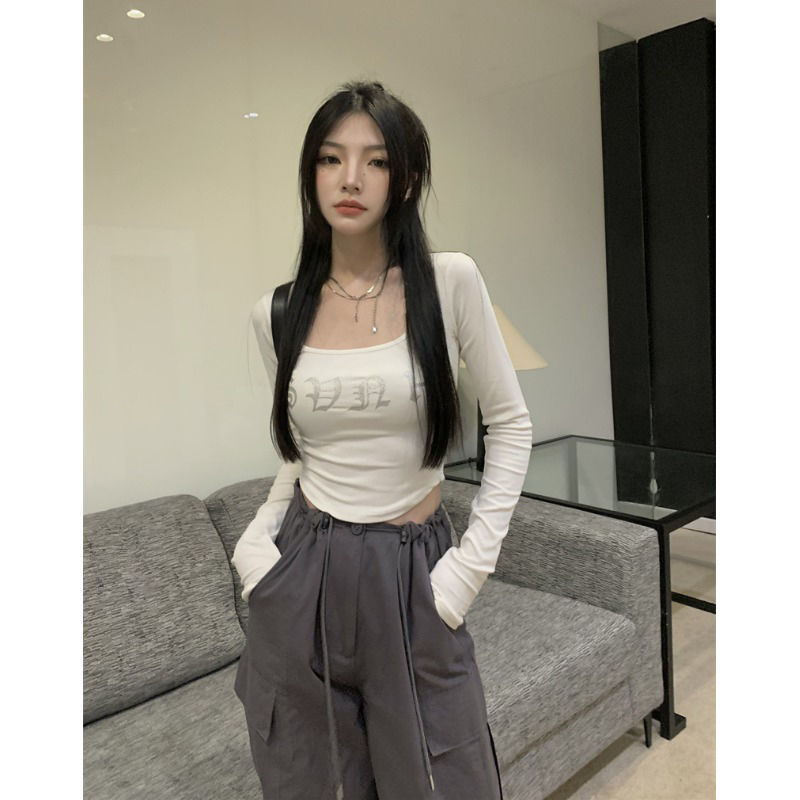 純欲風方領白色長袖T恤女秋季2023新款字母印花修身顯瘦短款上衣